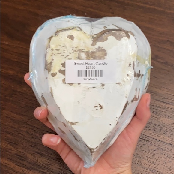 Farmhouse Wooden Candle - Picture 3 of 5